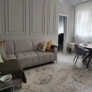 Im Zentrum Kudamm, West Apartment Berlin